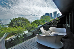 Риелтор поделился секретами покупки недвижимости в Сингапуре
. Иммиграция