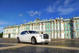 Аренда автомобилей для осмотра достопримечательностей в Санкт-Петербурге. Автостоп, на автомобиле