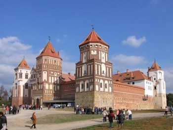 Экскурсии по Беларуси обходятся туристу в сумму от 10 до 100 у.е.