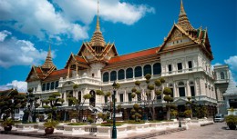 Королевский дворец. Бангкок → Архитектура