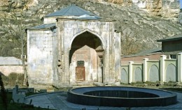 Мавзолей Эски-Дюрбе в Азизе. Архитектура