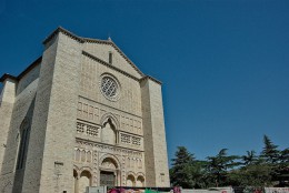 Церковь Св. Франческо на Лугу. Италия → Перуджа → Архитектура