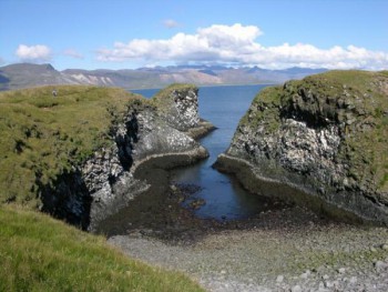 Исландия – «путешествие к центру земли»
