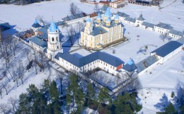Коневский монастырь – важный элемент православной религии в России. Россия