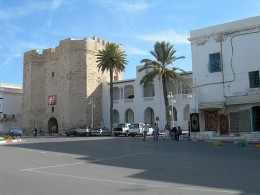 Ворота Скифа-эль-Кахла. Тунис → Махдия → Архитектура