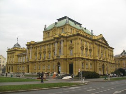 Национальный театр. Загреб → Развлечения