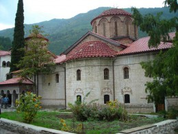 Троянский монастырь. Болгария → Троян → Архитектура