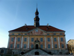 Нарвская ратуша. Эстония → Нарва → Архитектура