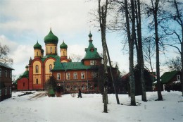 Пюхтицкий Успенский женский монастырь. Архитектура