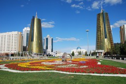 Водно-зеленый бульвар (Круглая площадь). Астана → Архитектура