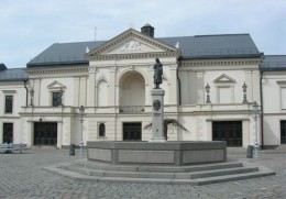 Театральная площадь Клайпеды