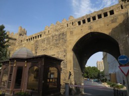 Рыночная площадь в Баку 