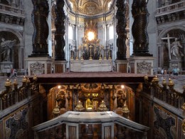 Гробница Святого Петра. Ватикан → Архитектура