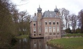Замок Оуд Поэлгест, Лейдердорп, Нидерланды