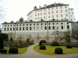 Замок Амбрас. Австрия → Инсбрук → Архитектура